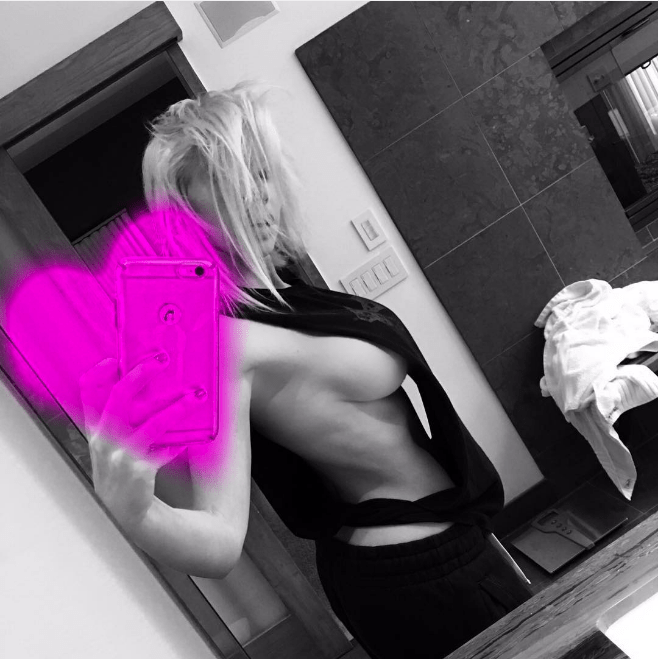 Joyce bonelli side boob