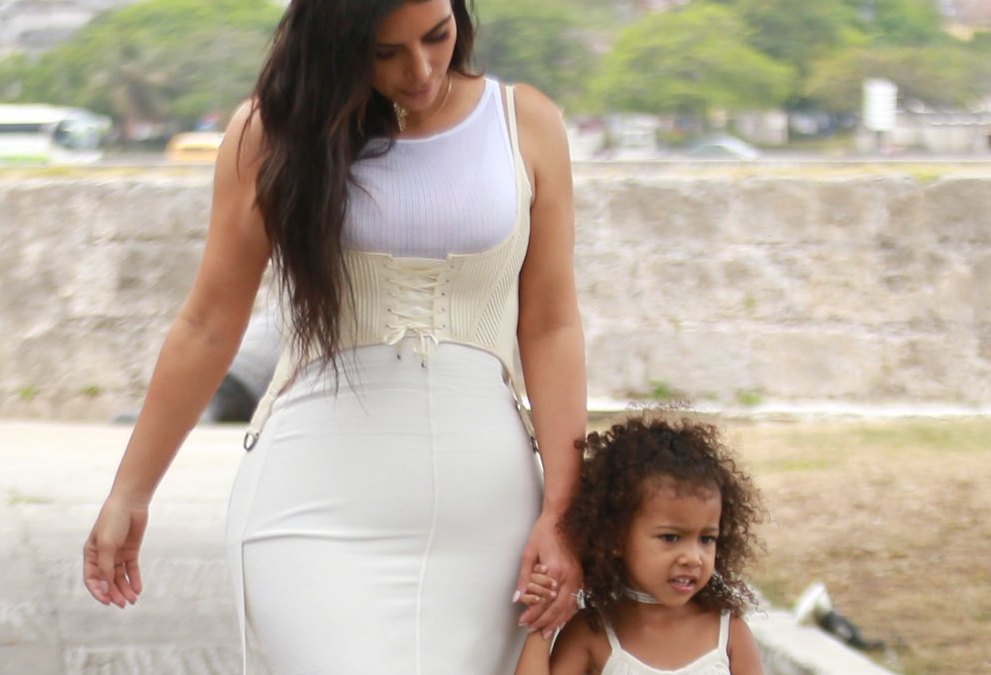 Kim kardashian throwback north