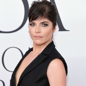 Selma blair drinking plane meltdown