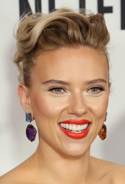 Scarlett Johansson Plastic surgery