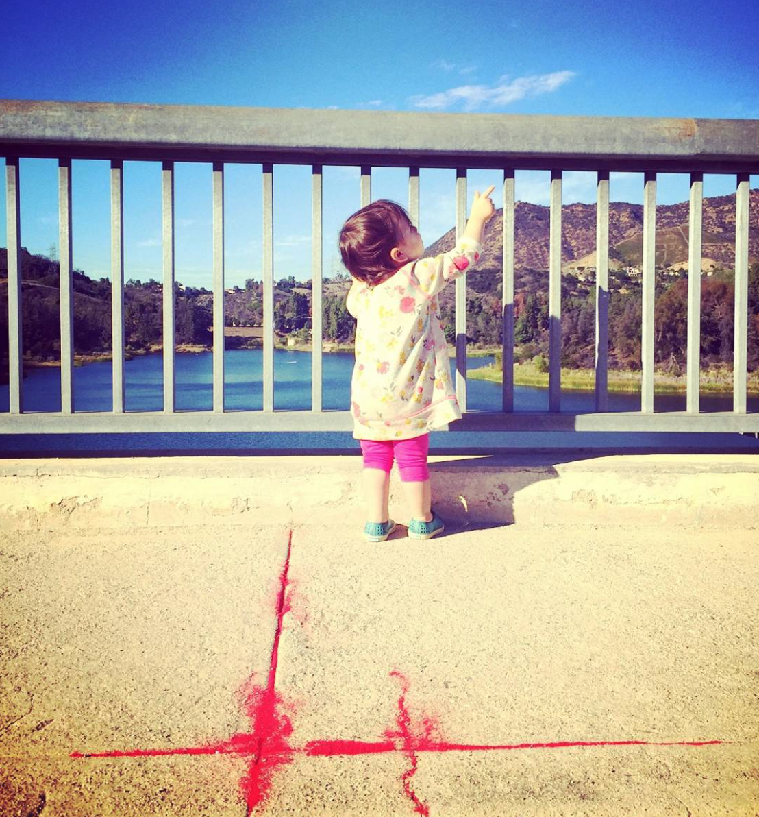 Ashton kutcher mila kunis baby insta