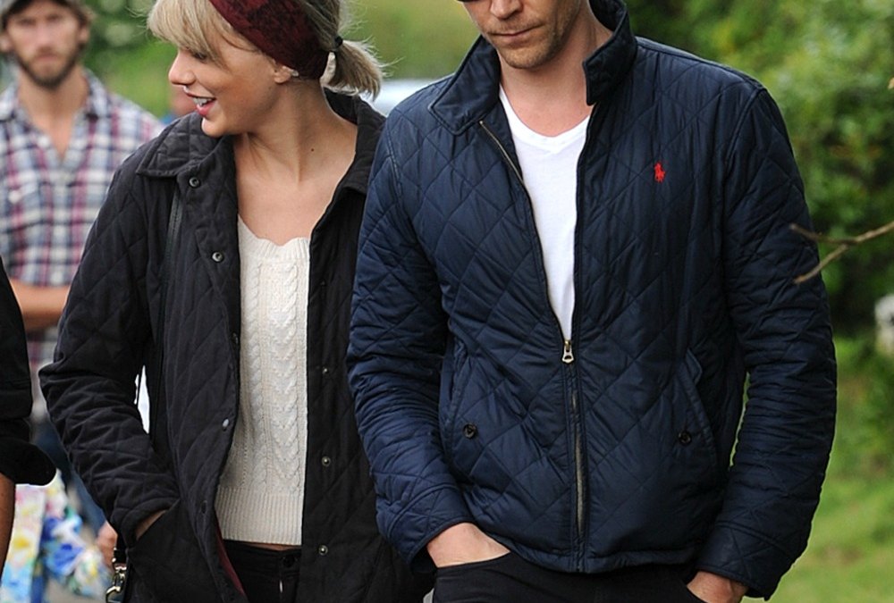 Taylor swift tom hiddleston dating moving in together