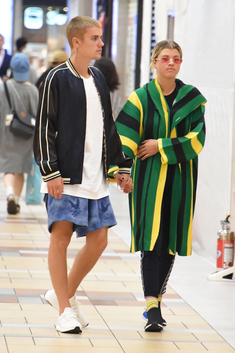Justin bieber and sofia richie holding hands 2