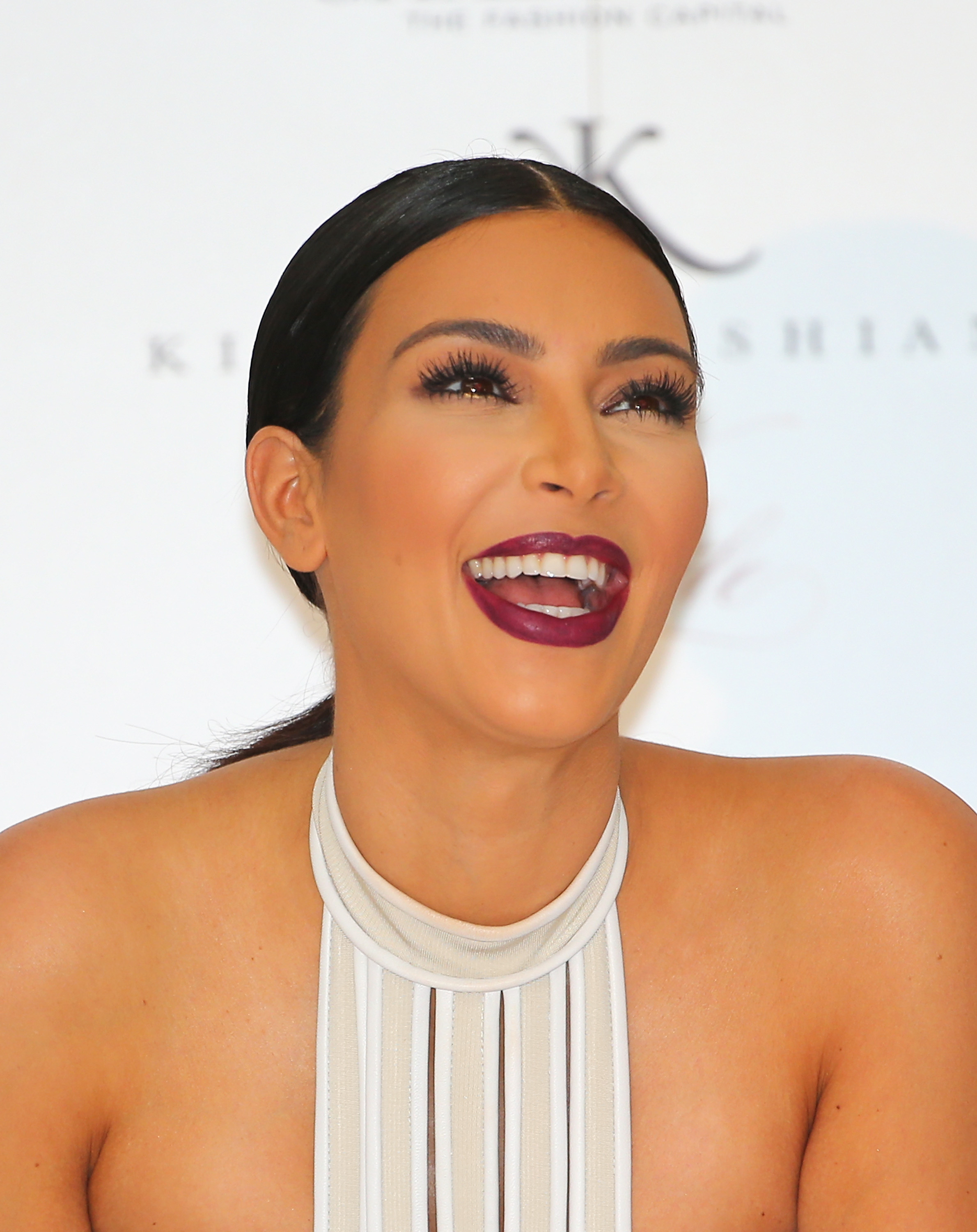 Kim Kardashian Cumshot Porn - Kim Kardashian Rarely Smiles to Avoid Wrinkles â€” See Her Most Expressive  Faces Ever! - Life & Style