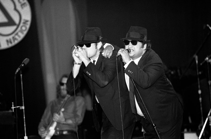 Actors high set blues brothers
