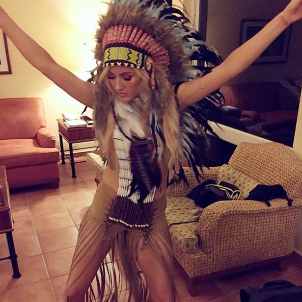 Ellie goulding costume