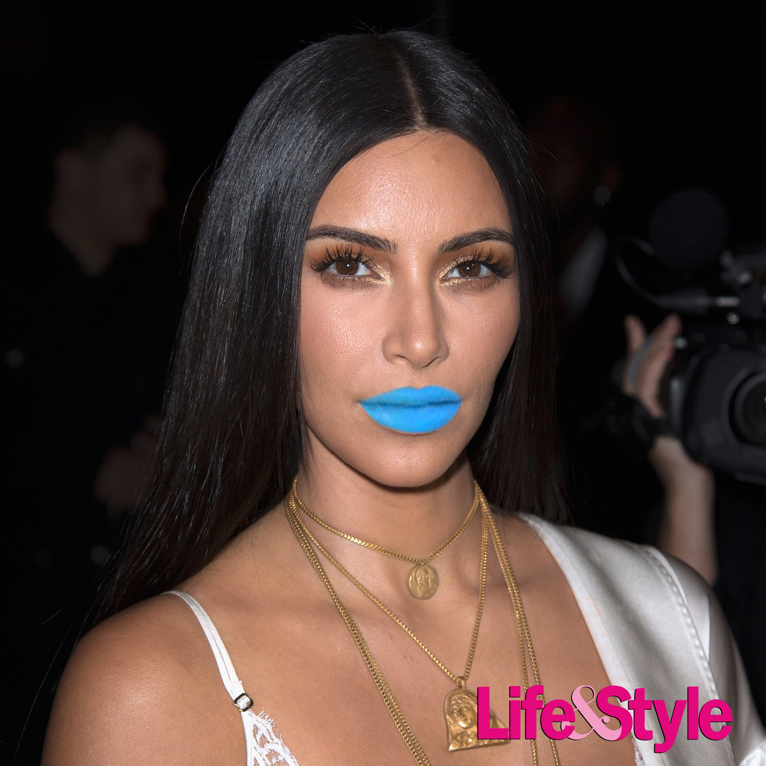 Kim kardashian blue lips