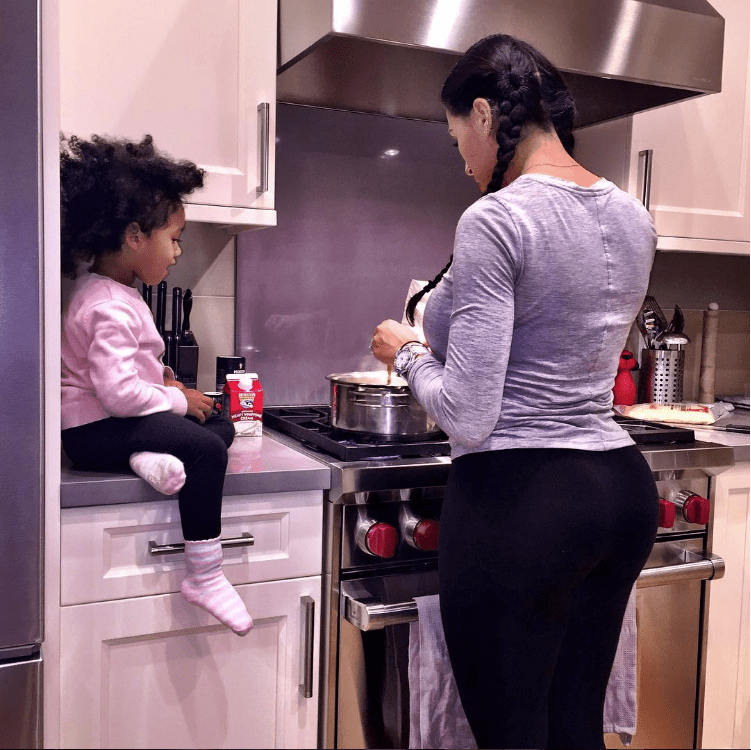 Reggie bush family 5