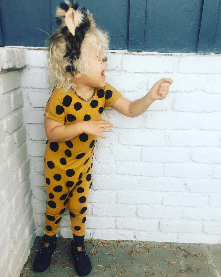 Sarah wright olsen son costume