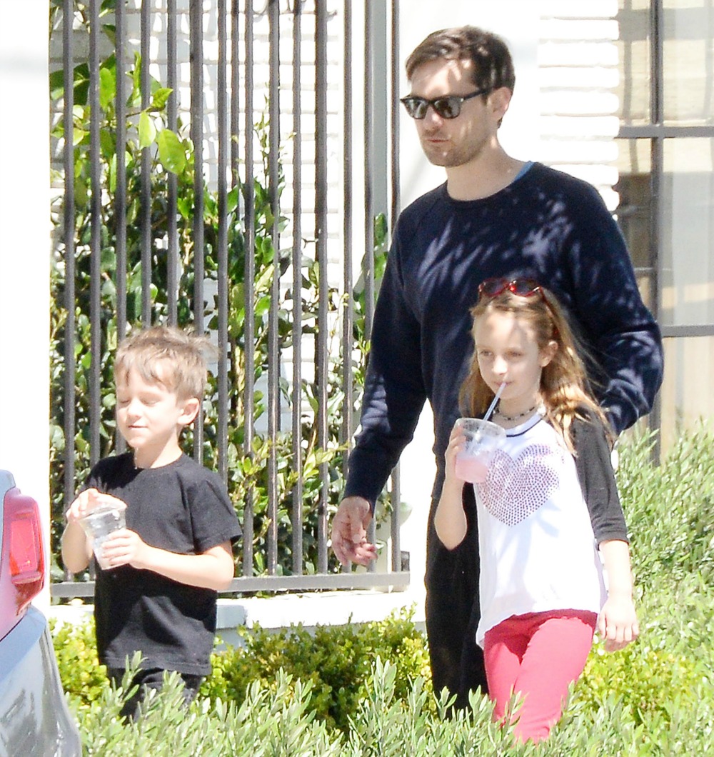 tobey maguire splash