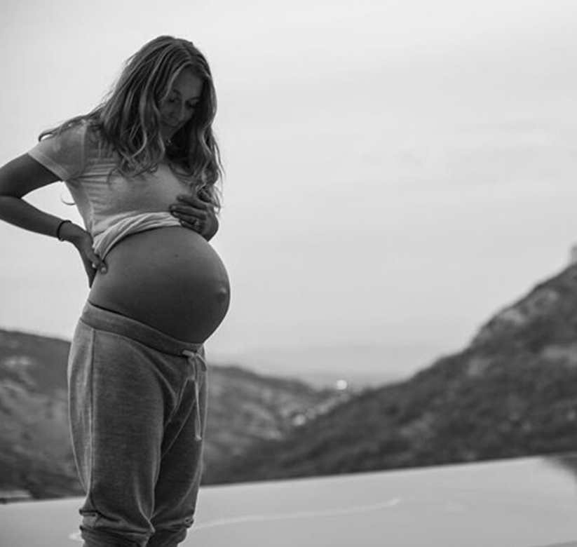 Alexa penavega baby bump