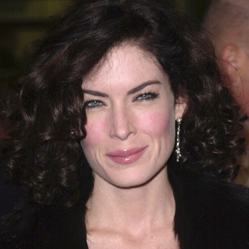 Lara flynn boyle jan 2001