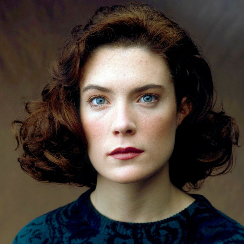Lara flynn boyle march 1990