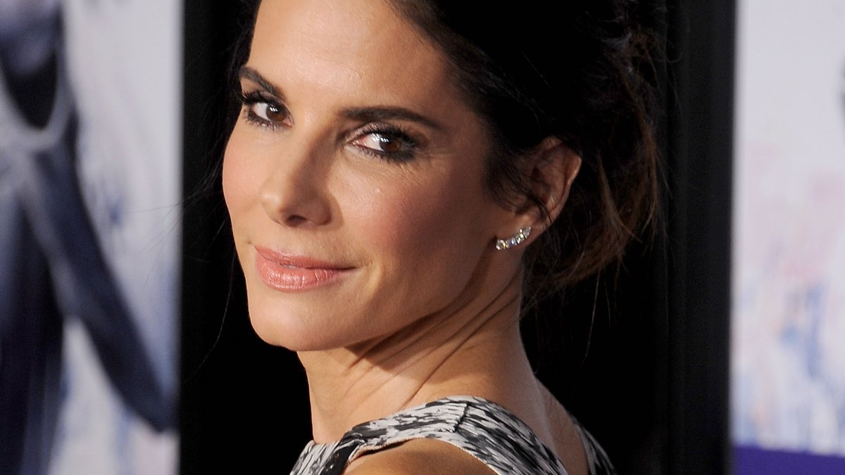 Sandra bullock adopting baby