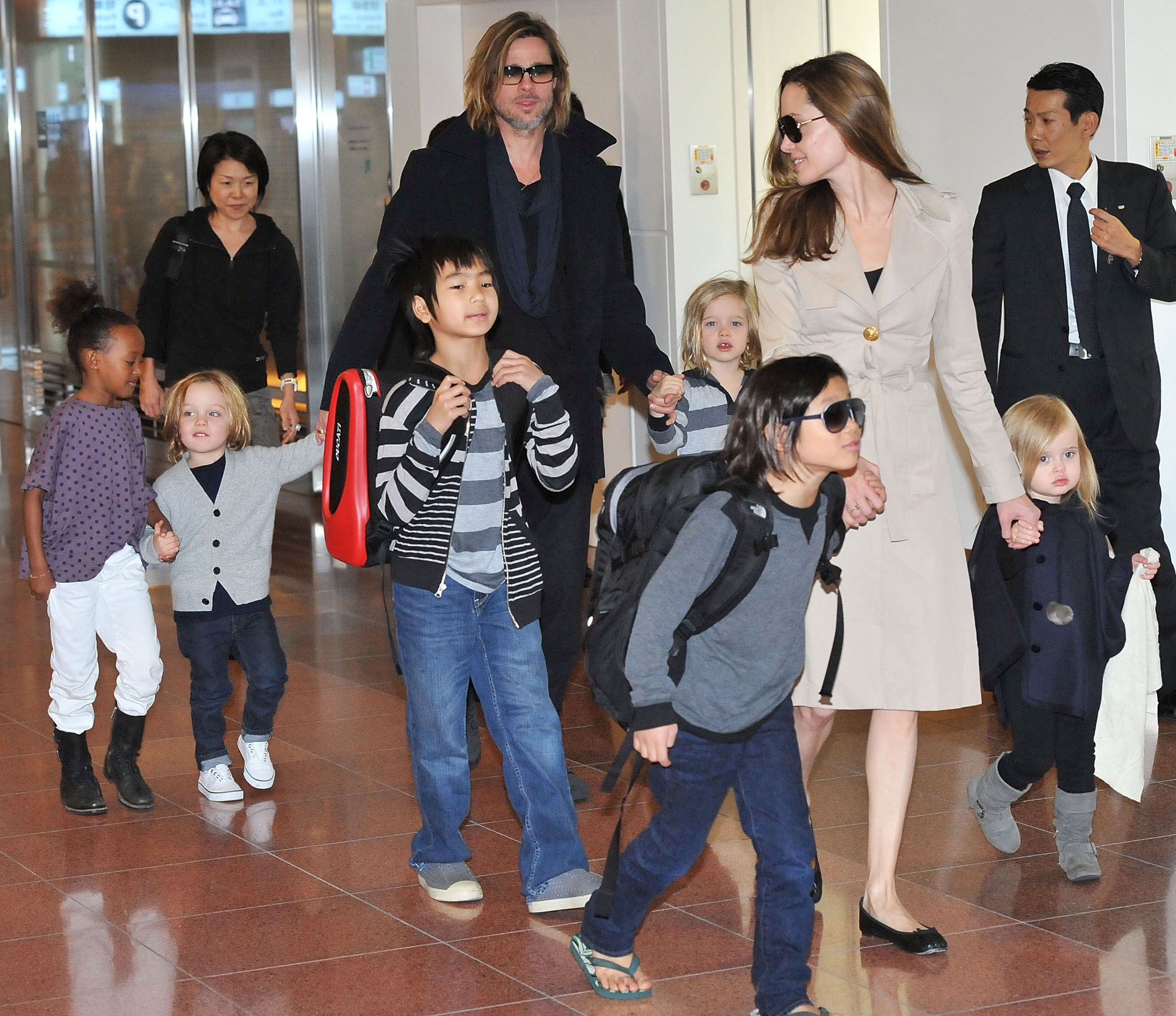 Angelina jolie brad pitt adopted