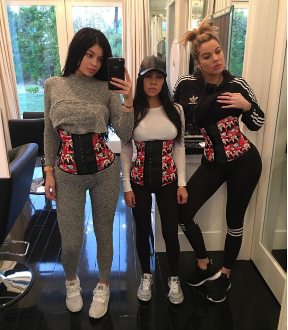 Kylie kourt khoe waist