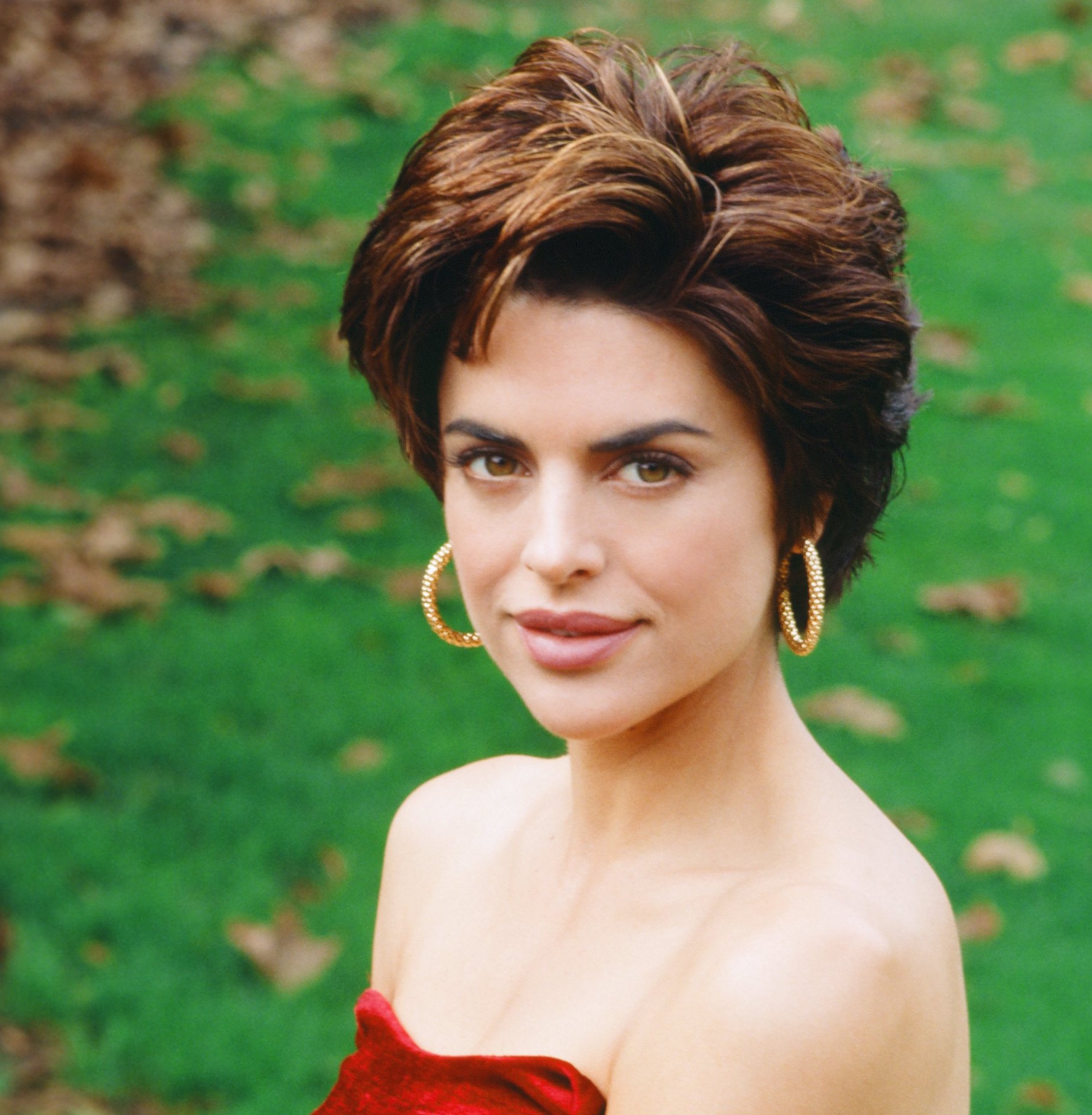Lisa Rinna Denies Getting More Plastic Surgery After Opening Up About