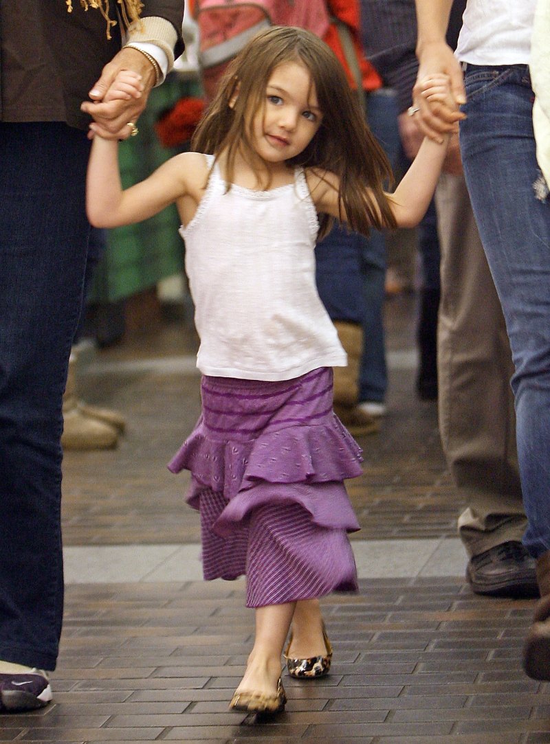 Suri cruise 10 07 2009