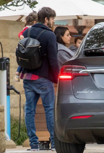 ashton kutcher mila kunis splash ashton kutcher mila kunis splash