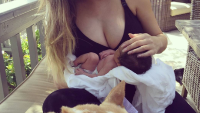 Chrissy teigen luna 10