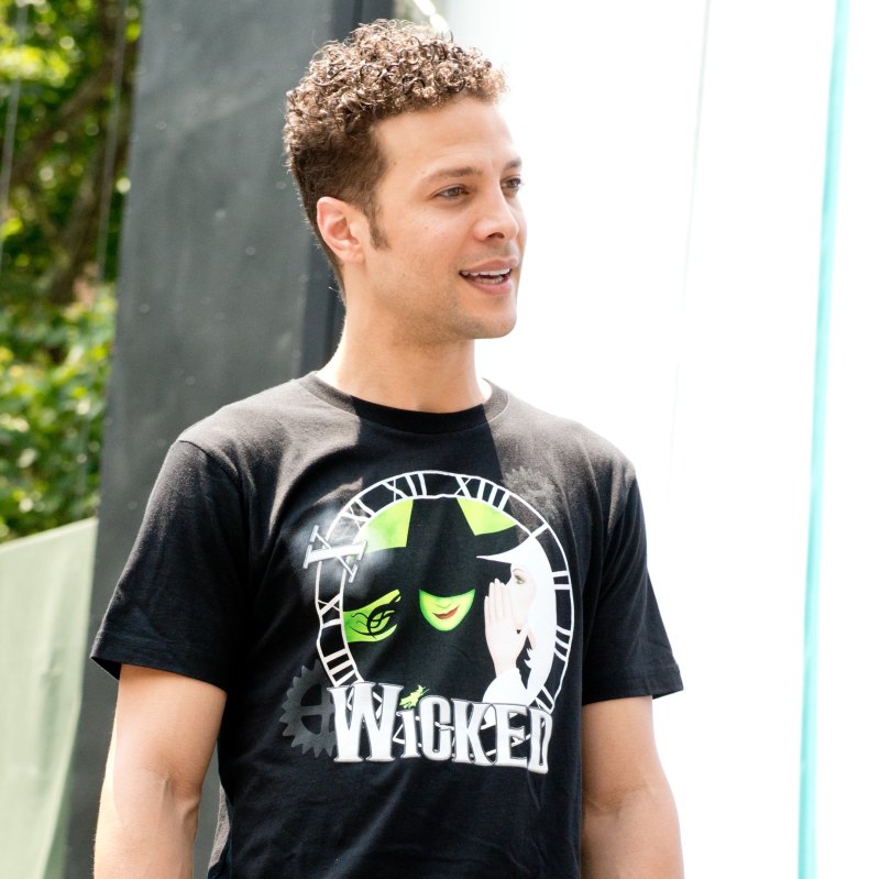 Justin guarini broadway