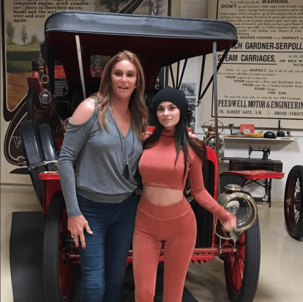 Kardashian family photos 12