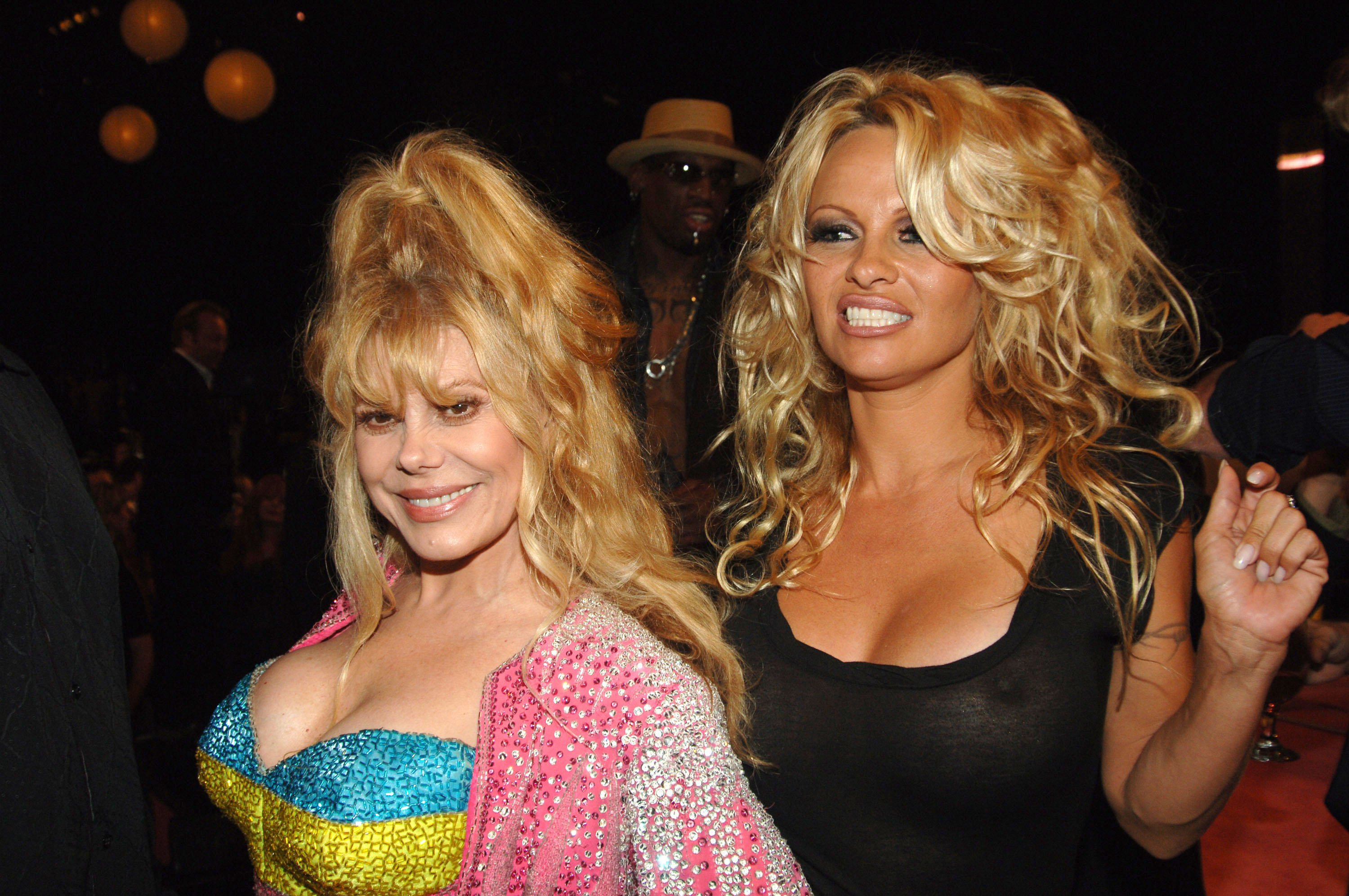 Charo 2005