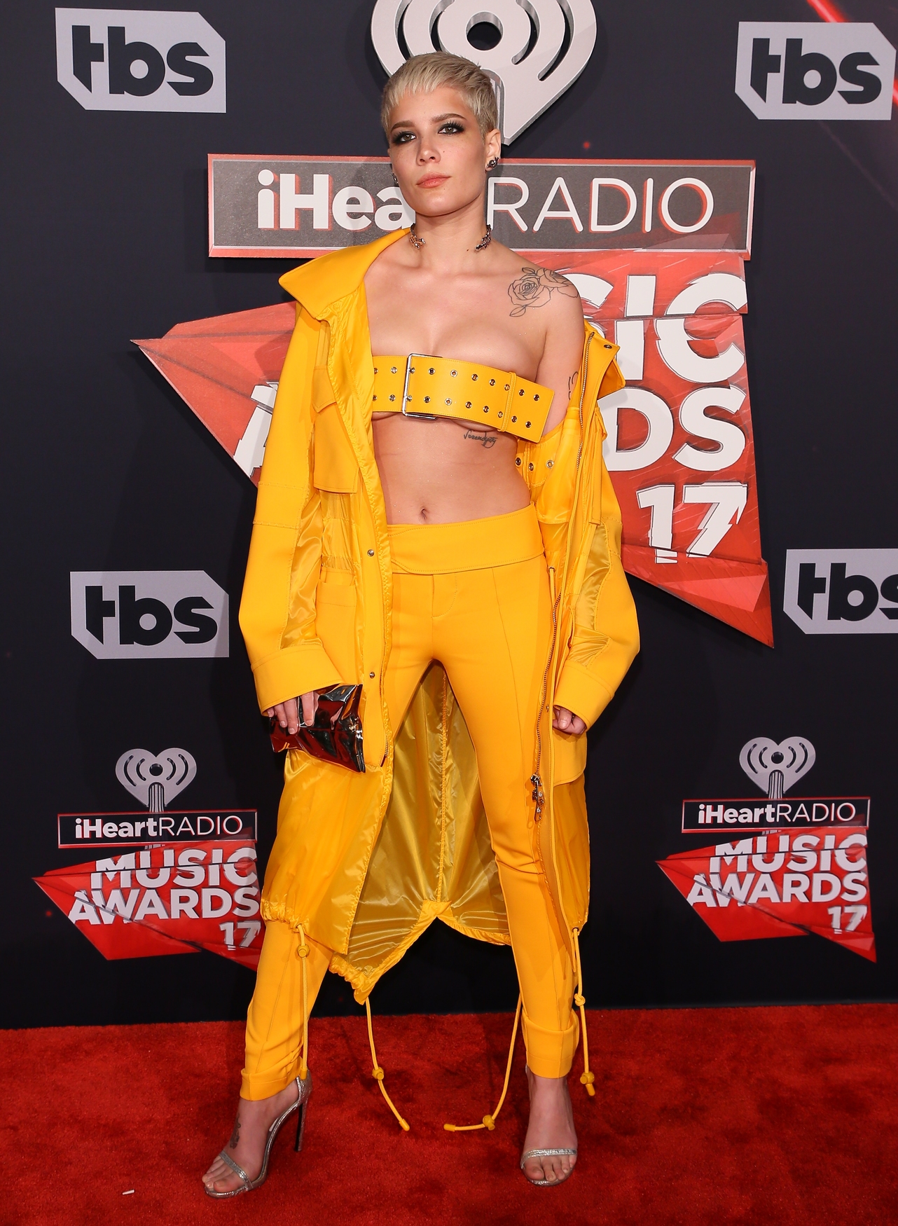 Iheart radio music awards red carpet halsey
