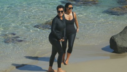 Kris jenner butt 7