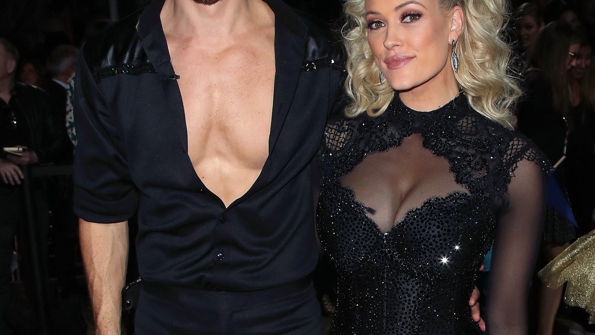 Nick viall dancing with the stars performance