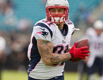 aaron hernandez getty images