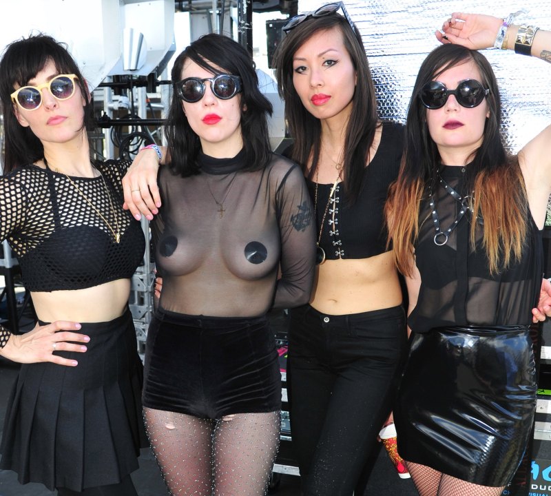 Dum dum girls coachella 2