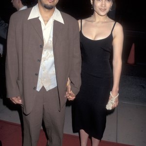 Jennifer lopez dating history 1