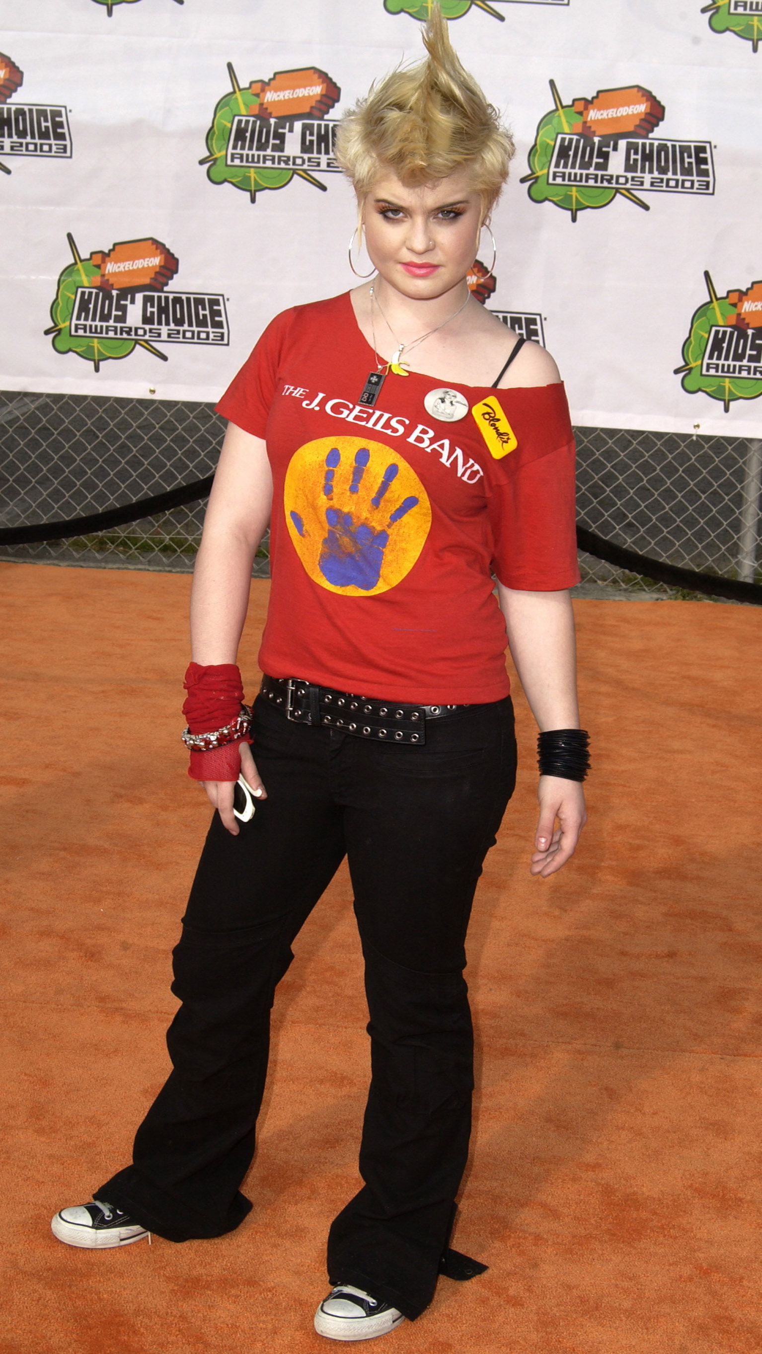 Kelly osbourne april 2003
