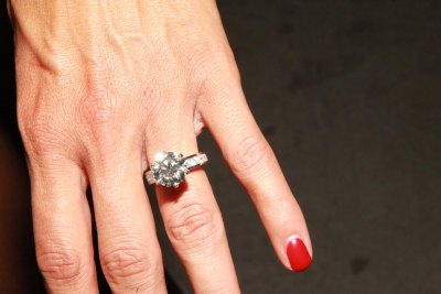 nikki bella engagement ring wwe