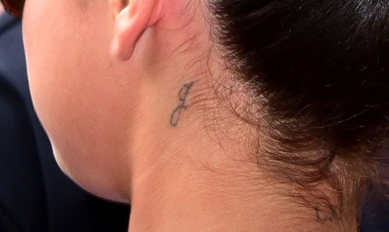 Selena gomez ear