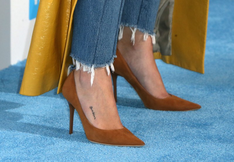 Selena gomez foot