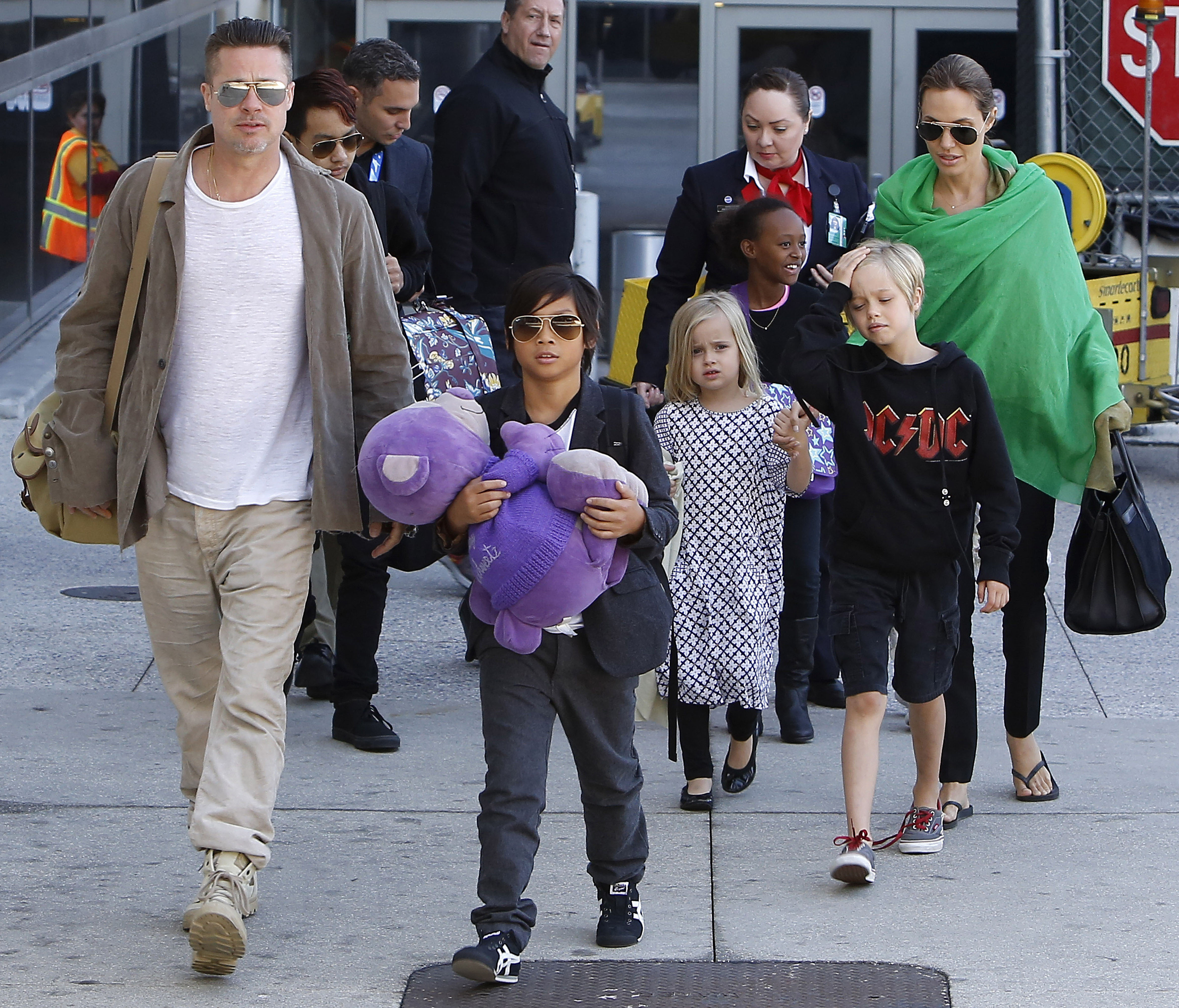 brad pitt angelina jolie splash