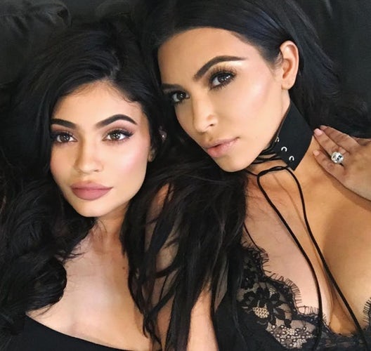 Kim kardashian and kylie jenner lookalike 4