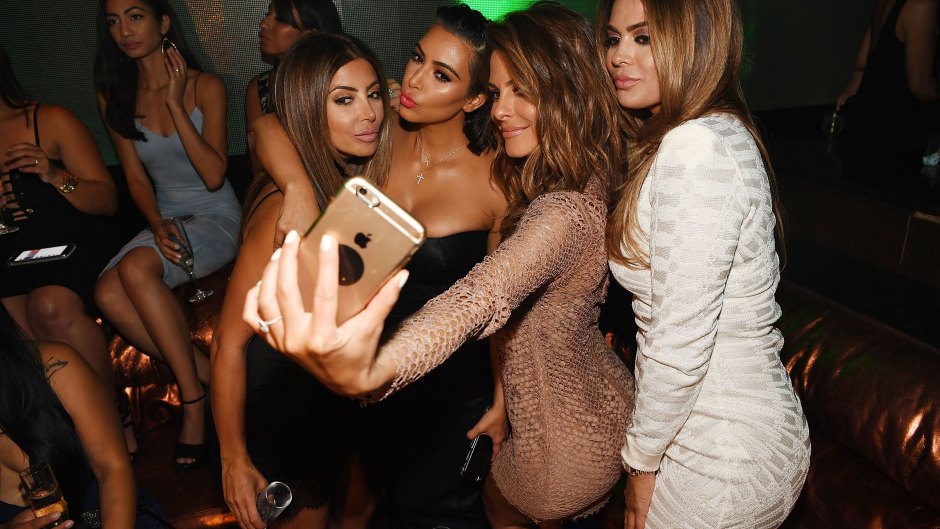 Kim kardashian selfie