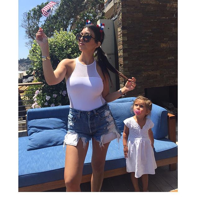 Kourtney kardashian penelope fourth of july 1