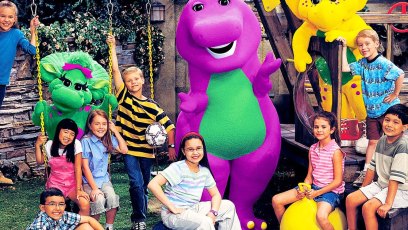 Selena gomez demi lovato barney and friends