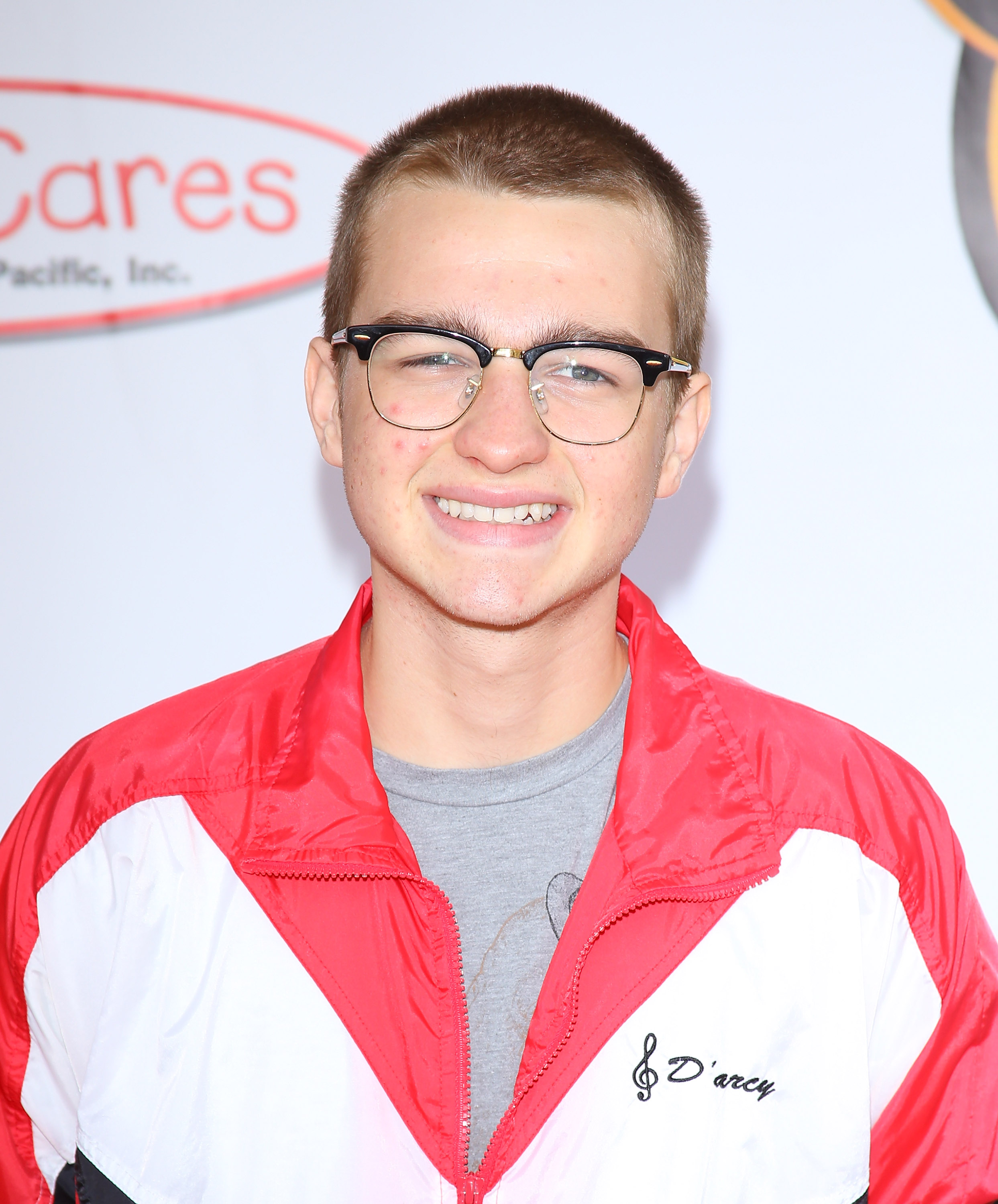 Angus t jones