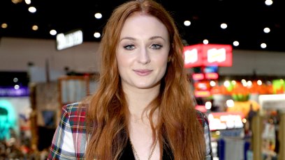 Who is sophie turner dating