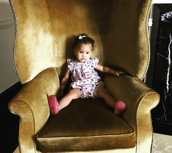 Chrissy teigen john legend luna 1