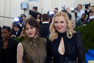 frances bean and courtney love getty frances bean and courtney love getty