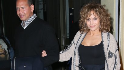 Jennifer lopez alex rodriguez daughter singing