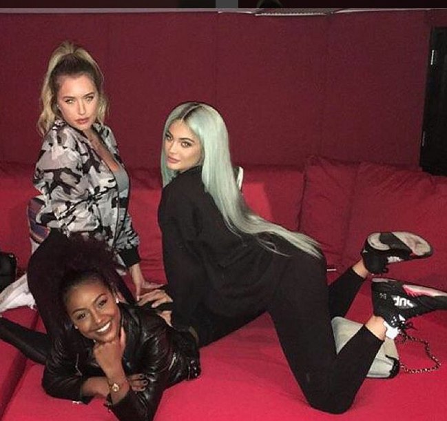 Kylie jenner butt 2 73