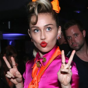 Miley cyrus stella maxwell younger now