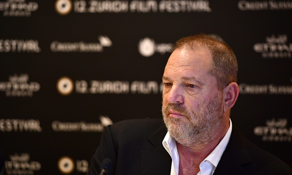 Harvey weinstein suicide